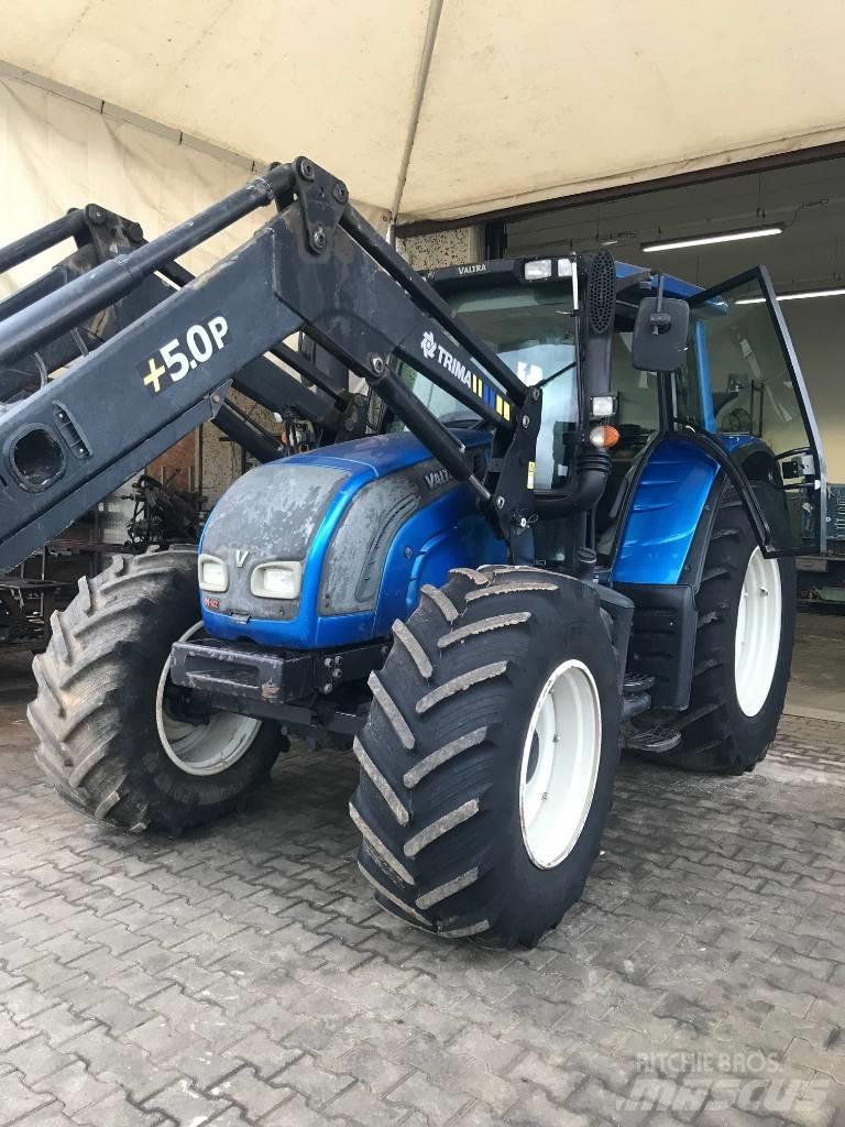 Valtra N 142 Traktorit