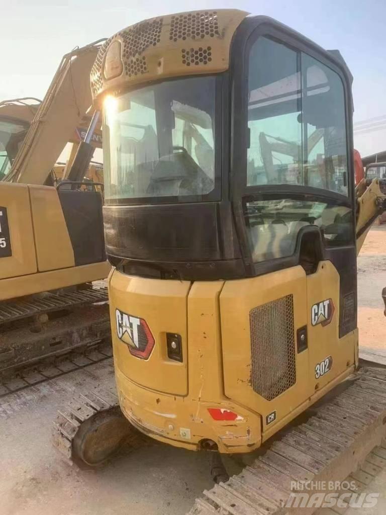 CAT 302 Minikaivukoneet < 7t