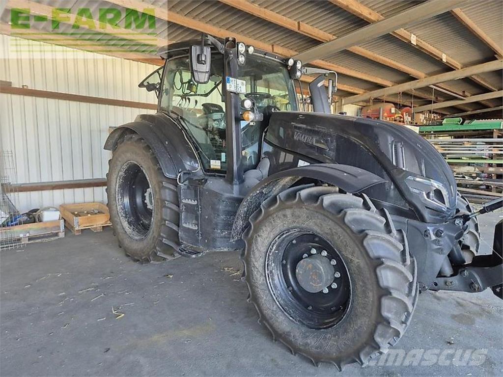 Valtra t235a Traktorit