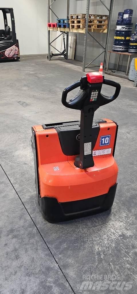 Toyota LWE 140 Matalakeräilytrukit