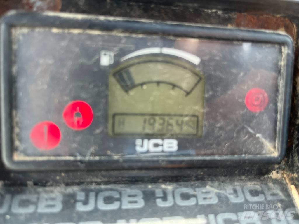 JCB 930 RTFL Maastotrukit