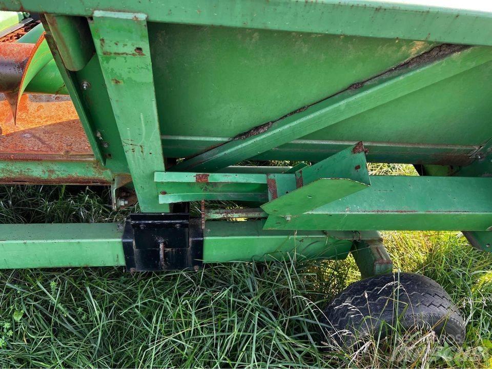 John Deere 643 Leikkuupöydät