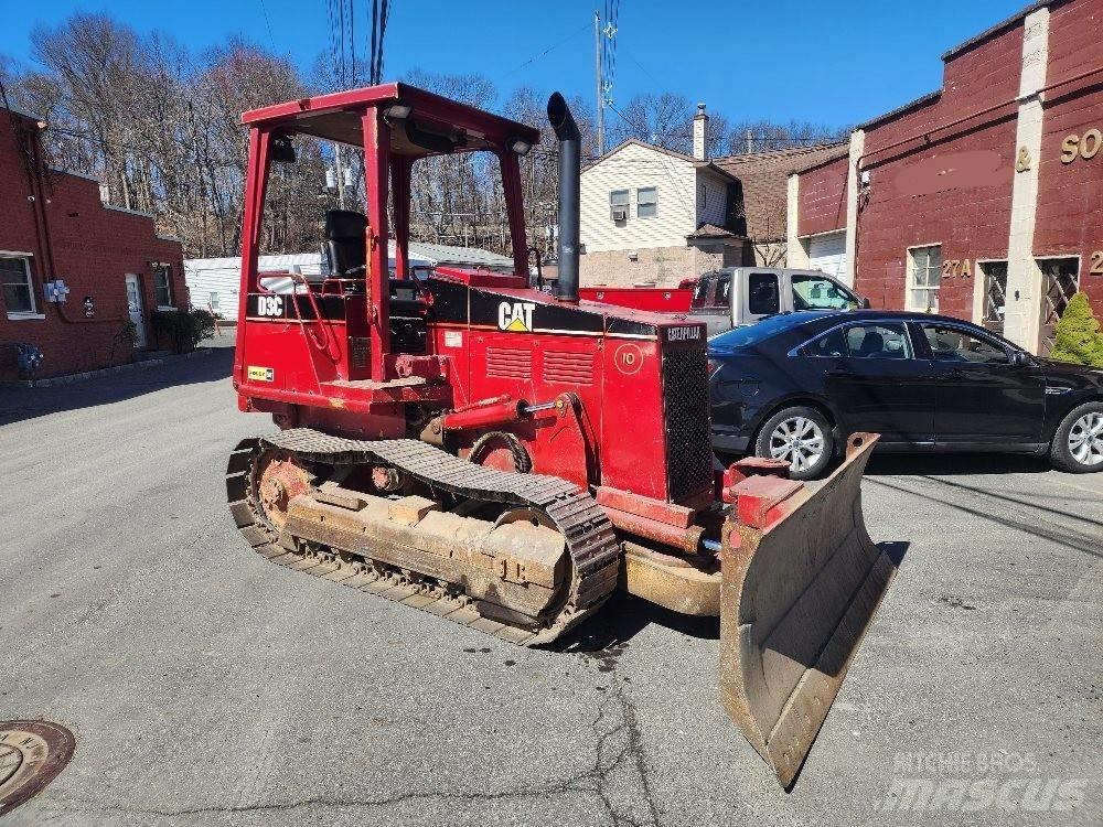 CAT D 3 C III Telaketjupuskutraktorit