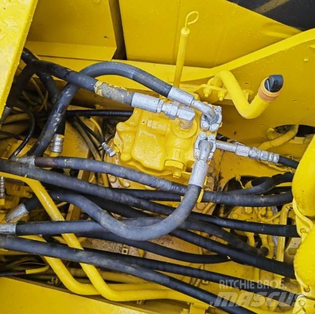 Komatsu PC220-8 Telakaivukoneet