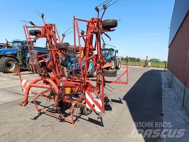 Kuhn GF8501 MHO Pöyhimet ja haravat