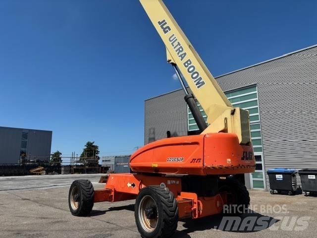 JLG 1200 SJP Teleskooppipuominostimet