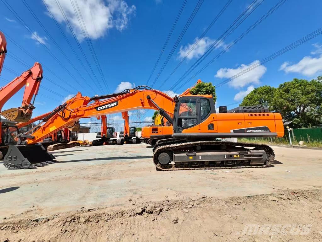 Doosan DX 380 LC Telakaivukoneet