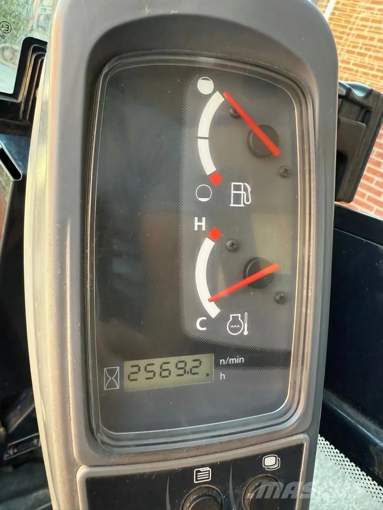 Kubota KX016-4 Minikaivukoneet < 7t