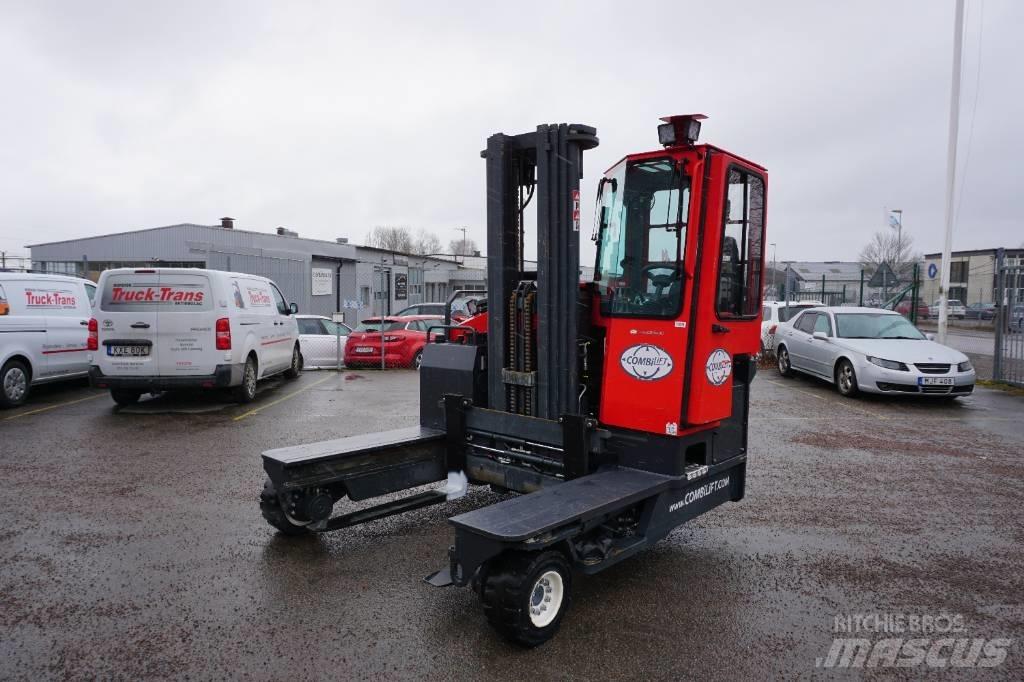 Combilift C4000 Nelitietrukit