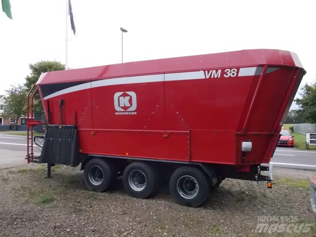 Kongskilde VM 38-3 Rehuvaunut