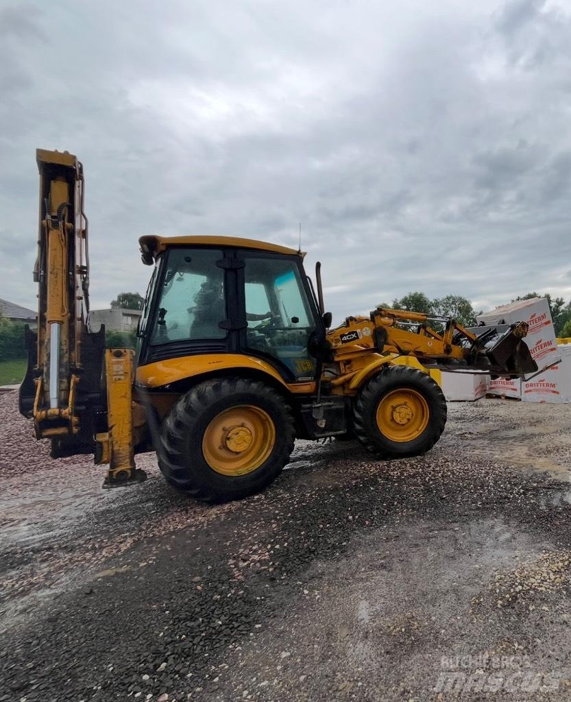 JCB 4 CX Kaivurikuormaajat