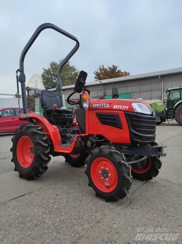 Kubota B1121 Taajamatraktorit