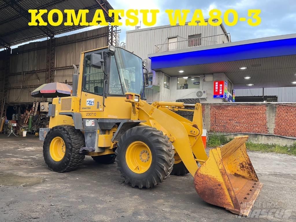 Komatsu WA80-3 Pyöräkuormaajat