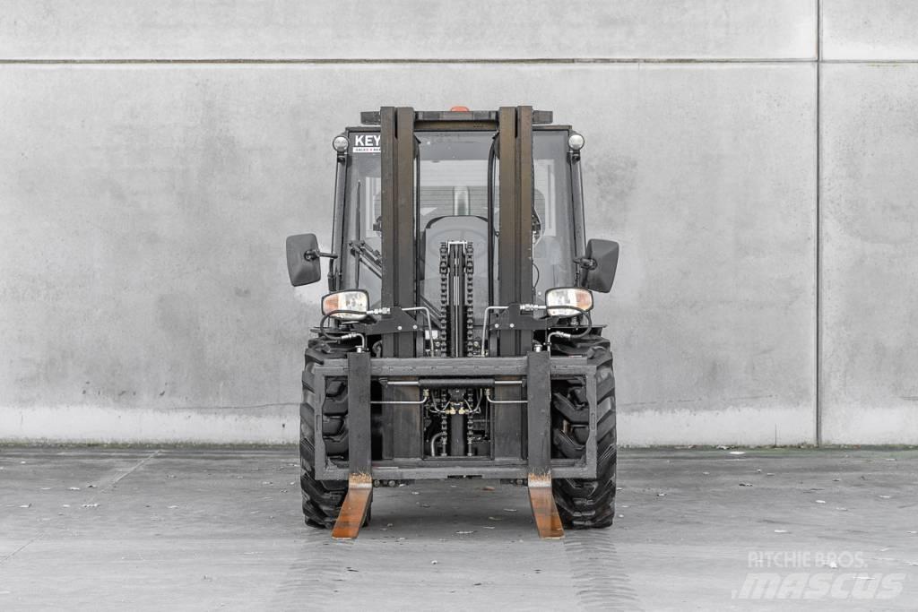 Manitou MC 30-4 Dieseltrukit