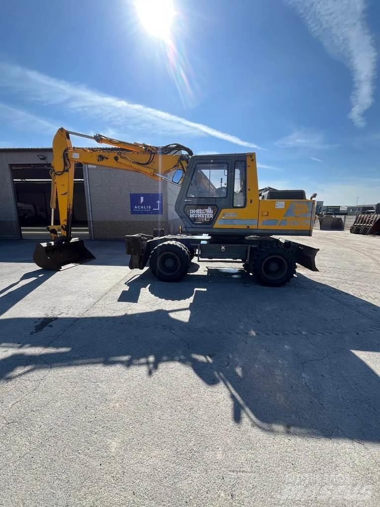 JCB JS130W Pyöräkaivukoneet