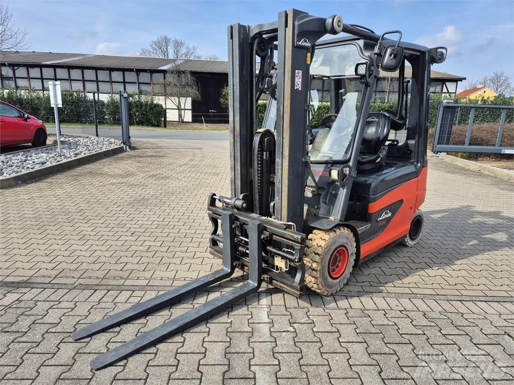 Linde E25 Sähkötrukit