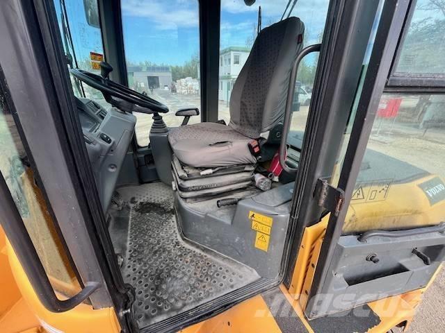 Volvo L 30 G Pyöräkuormaajat