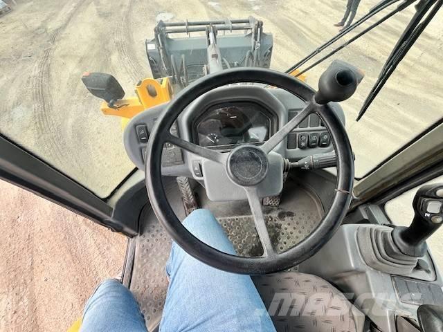 Volvo L 30 G Pyöräkuormaajat