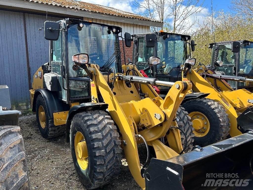 CAT 906 Pyöräkuormaajat
