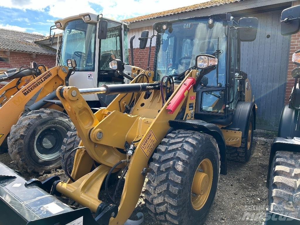 CAT 906 Pyöräkuormaajat