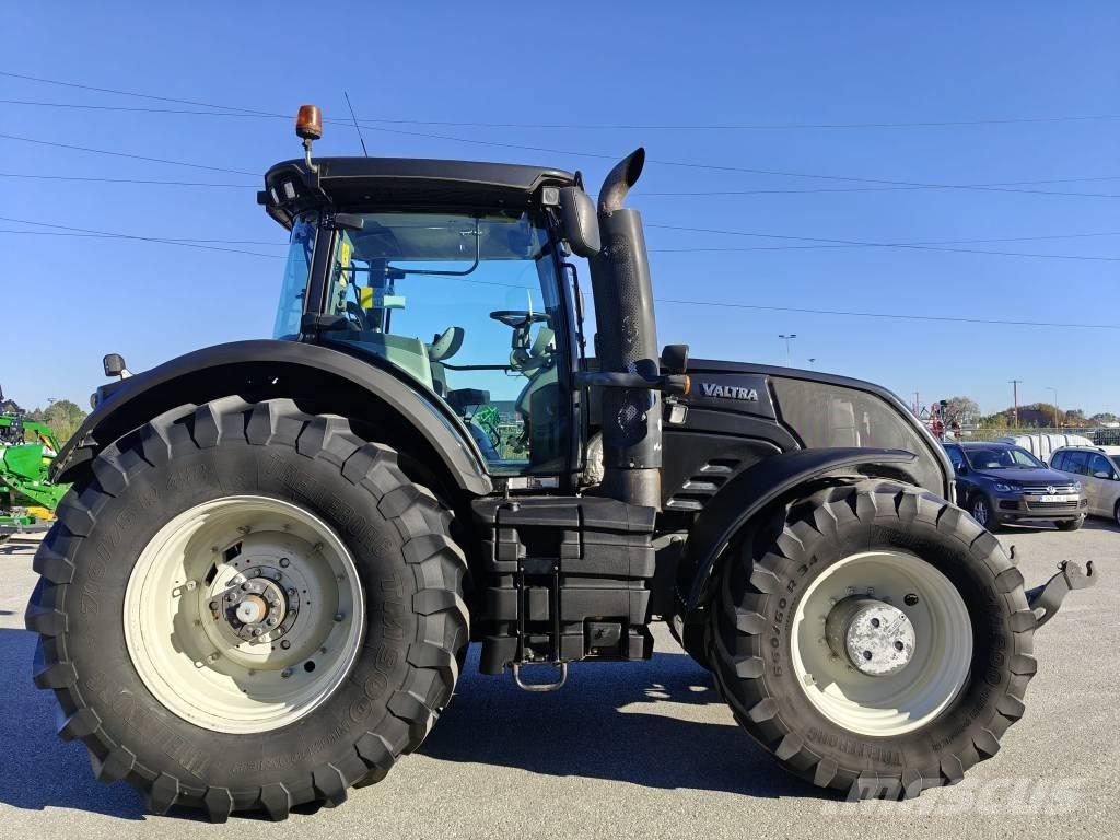 Valtra S 353 Traktorit