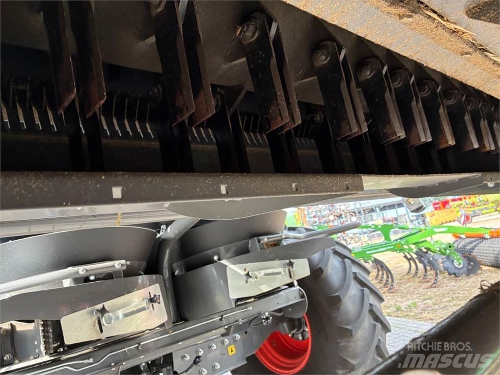 CLAAS Trion 650 Leikkuupuimurit