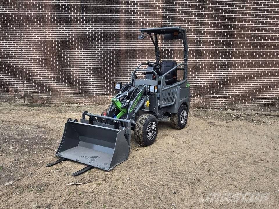 WCM L1580e Pyöräkuormaajat