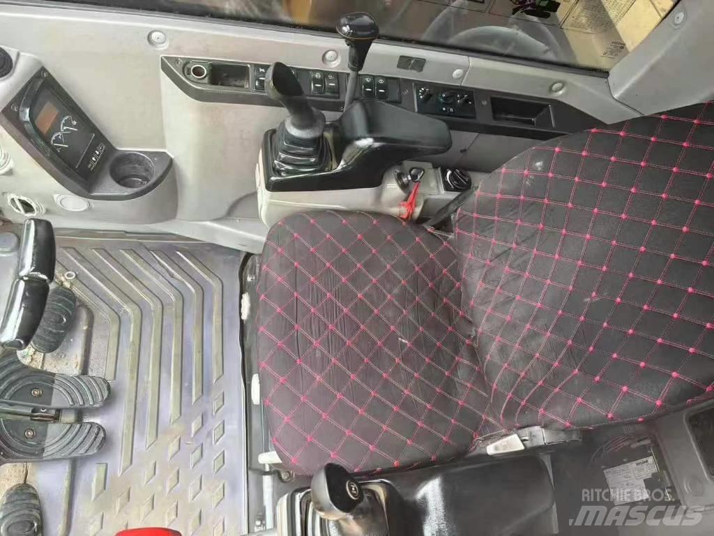 Volvo EC80 Telakaivukoneet