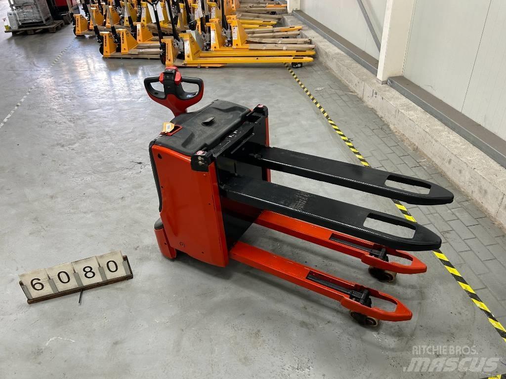 Linde T16 Lavansiirtotrukit