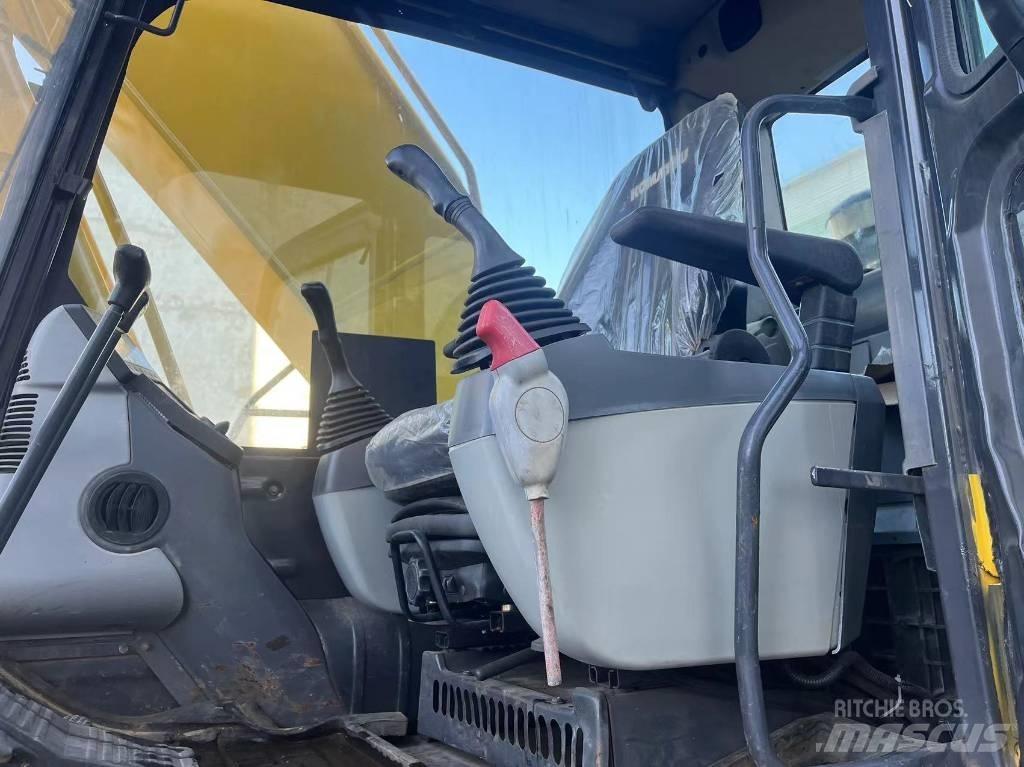 Komatsu pc220-8mo Telakaivukoneet