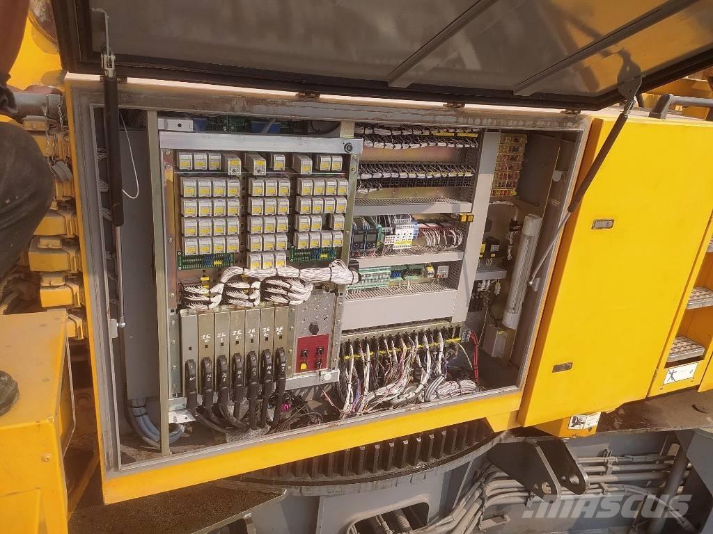 Liebherr LR 1400-2 Tela-alustaiset nosturit