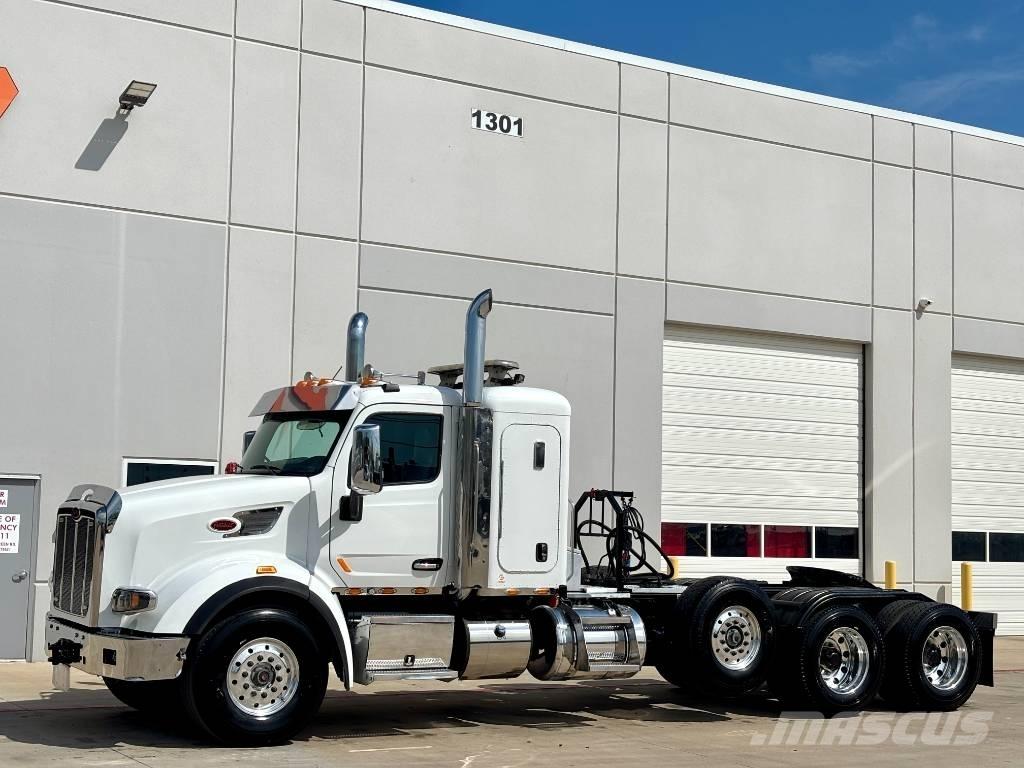 Peterbilt 567 Vetopöytäautot