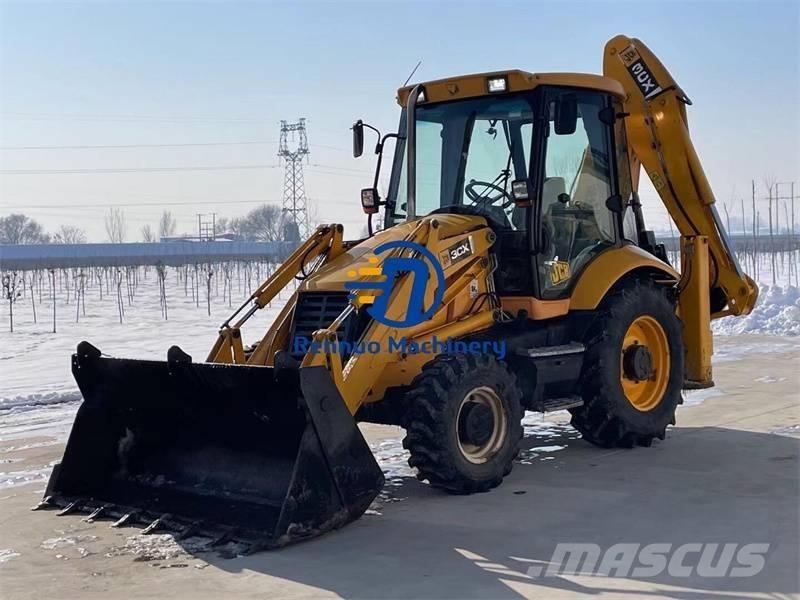 JCB 3 CX Kaivurikuormaajat