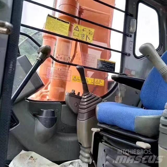 Hitachi EX 120 Telakaivukoneet