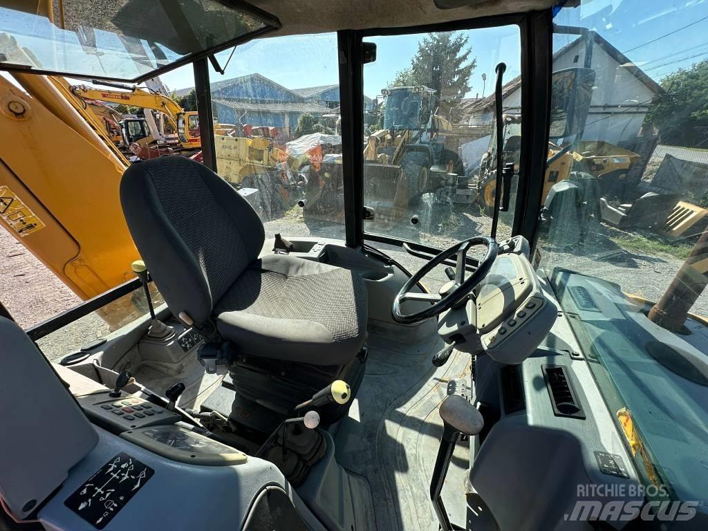 Fermec 860 Kaivurikuormaajat