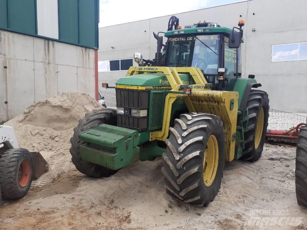 John Deere 7600 Traktorit