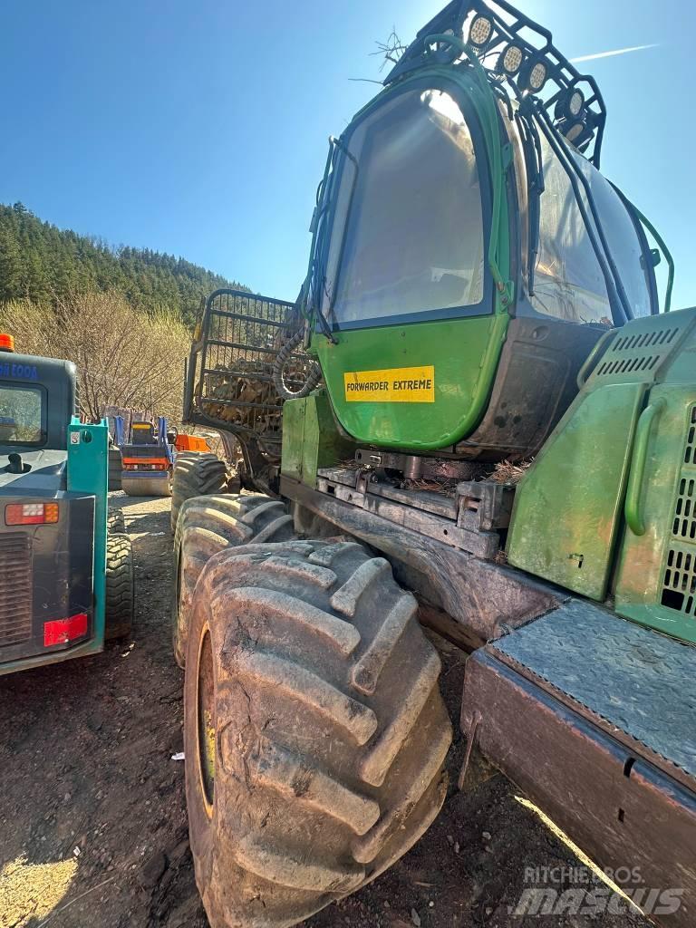 John Deere 810 E Kuormatraktorit