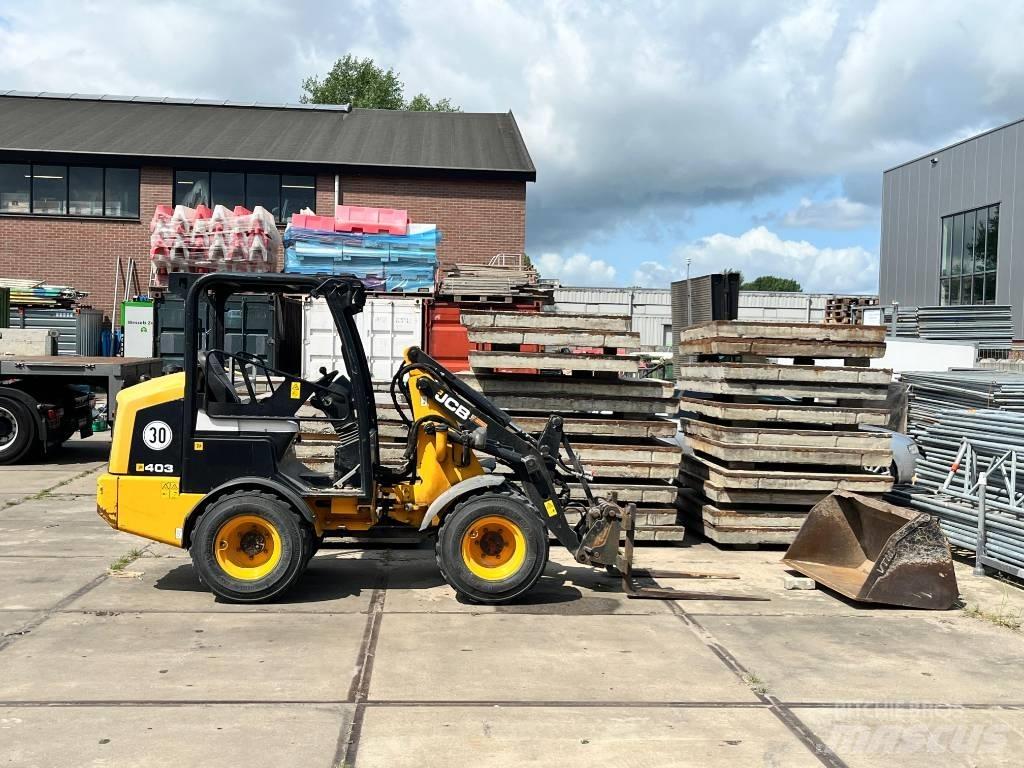 JCB 403 Pienkuormaajat