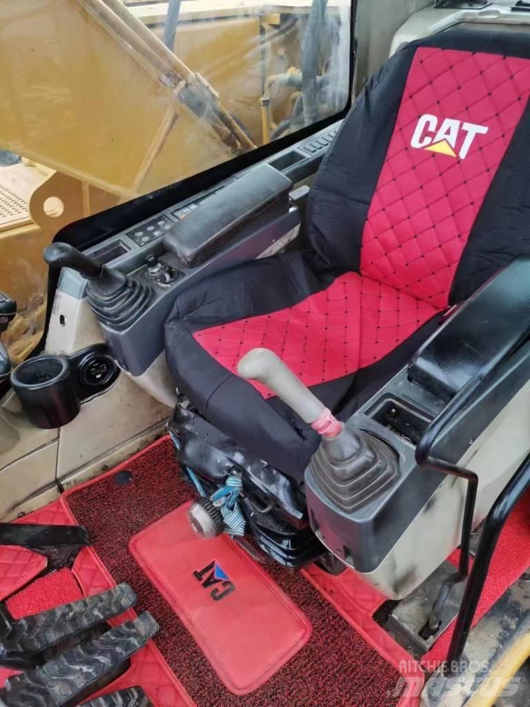 CAT 320 C Telakaivukoneet