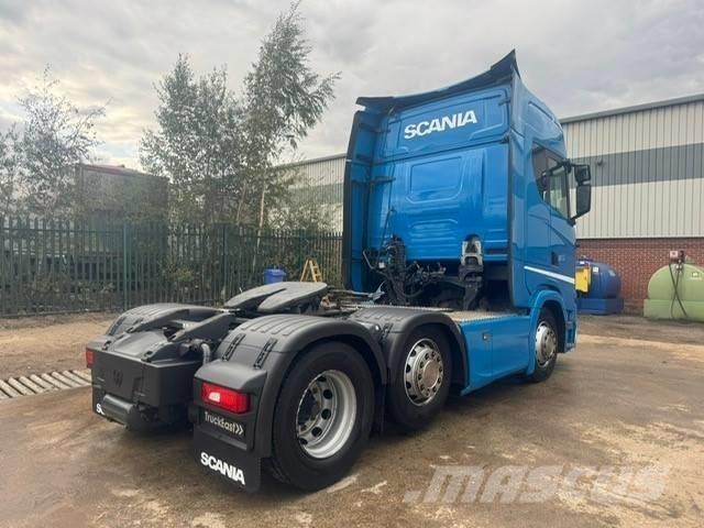 Scania S 500 Vetopöytäautot