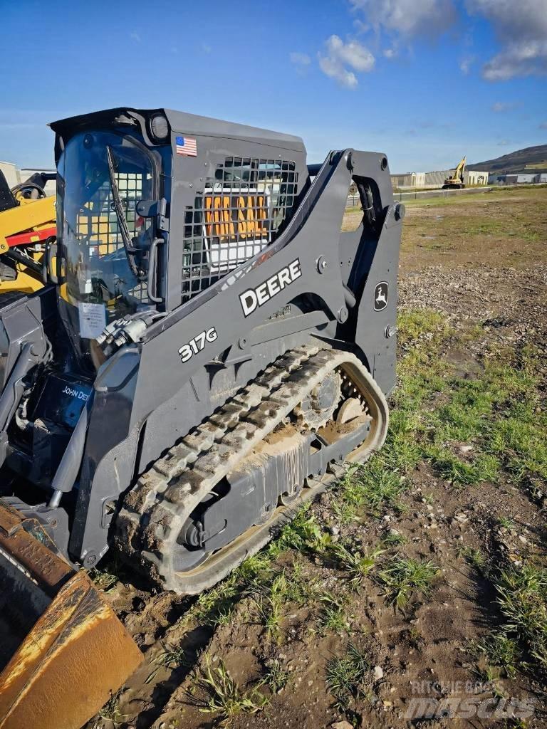 John Deere 317 G Liukuohjatut kuormaajat