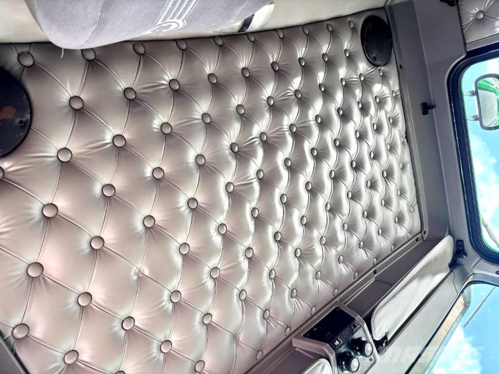 Kenworth W 900 Vetopöytäautot