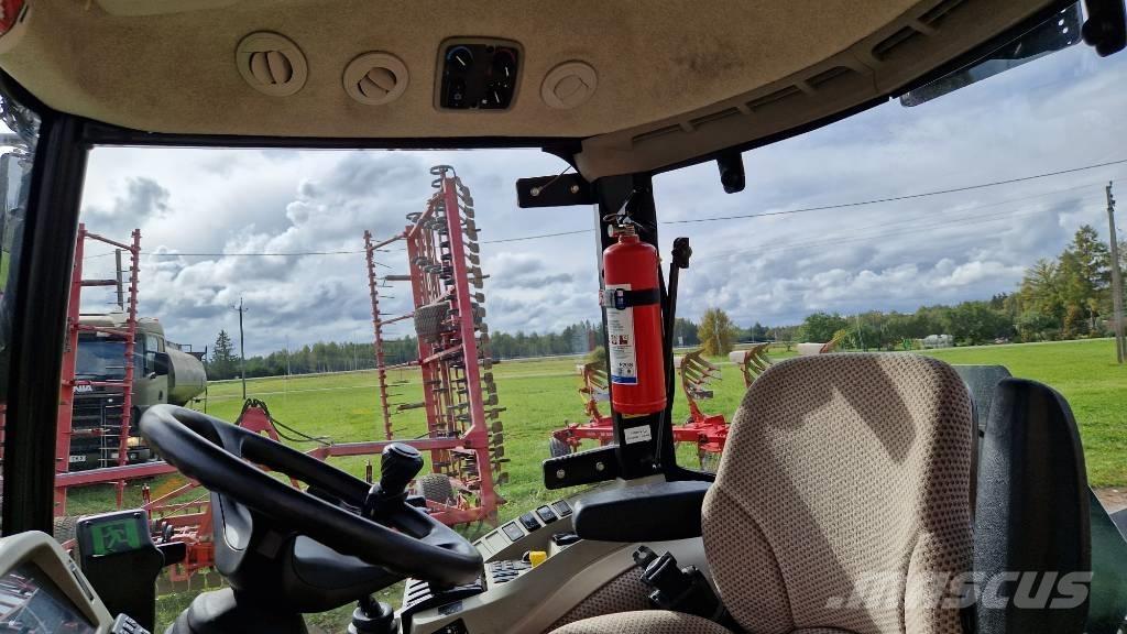 John Deere 4066 R Traktorit