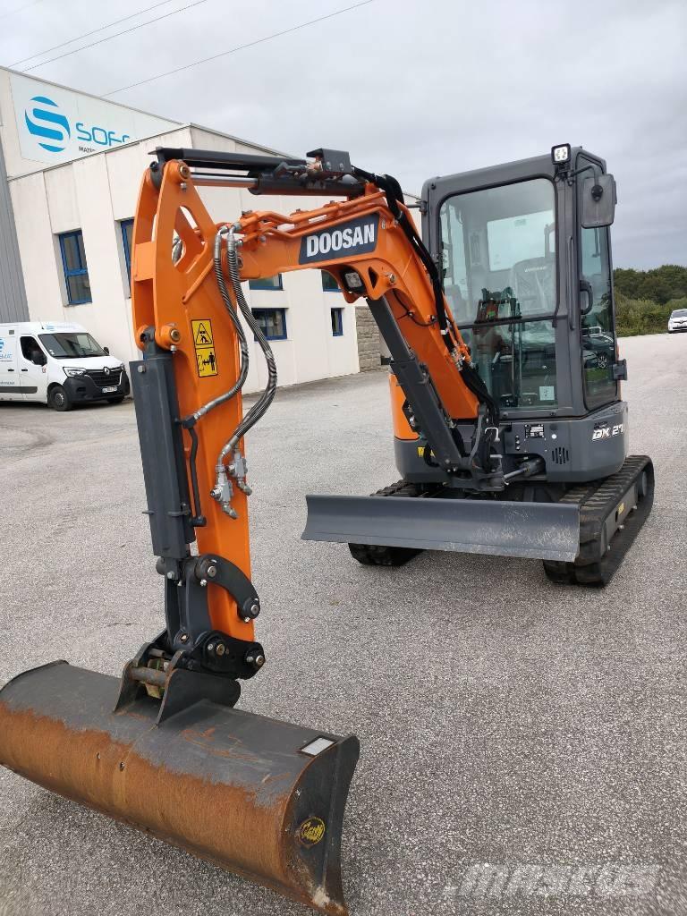 Doosan DX 27 Z Minikaivukoneet < 7t