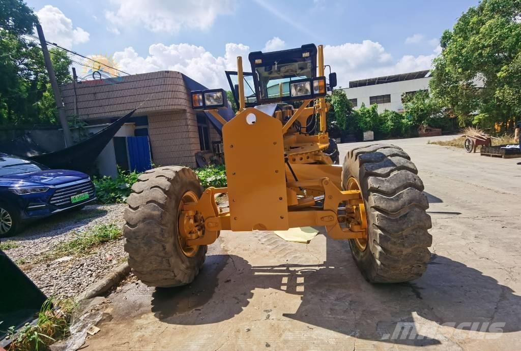 Shantui SG18 Tiehöylät