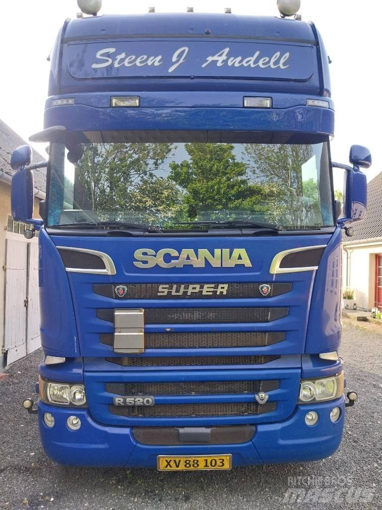 Scania R 520 Vetopöytäautot