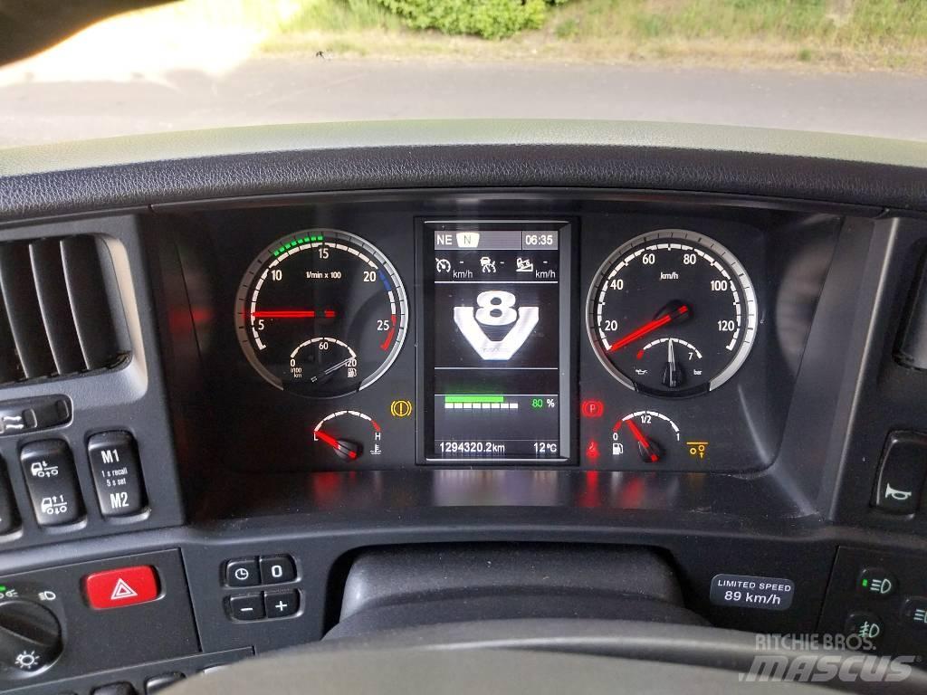 Scania R 520 Vetopöytäautot