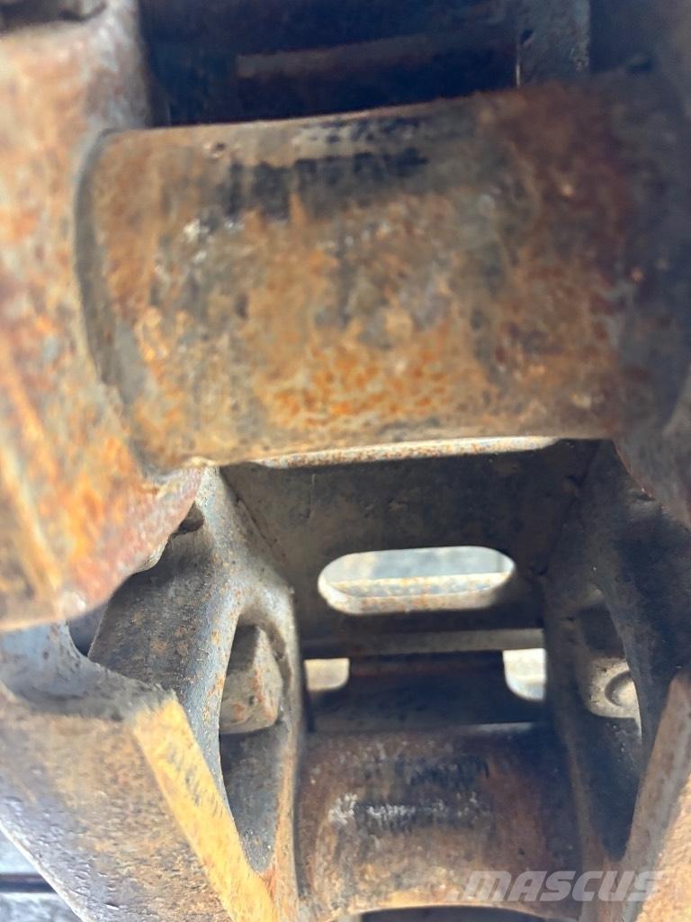 CASE CX 210 D Telakaivukoneet