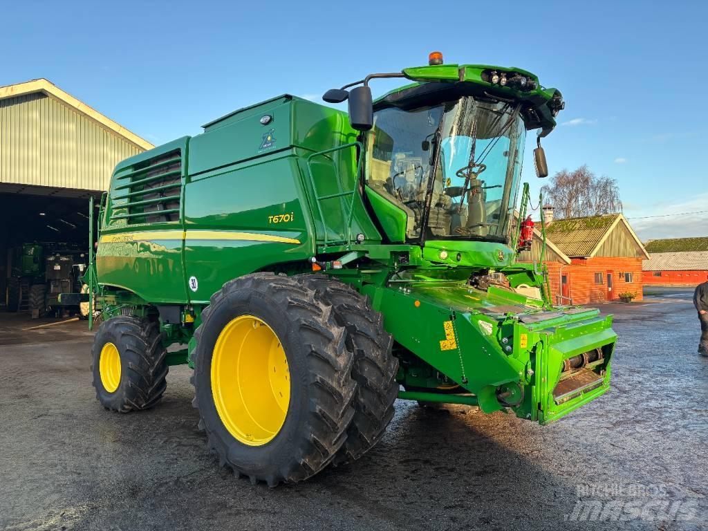 John Deere T670I 4WD Leikkuupuimurit