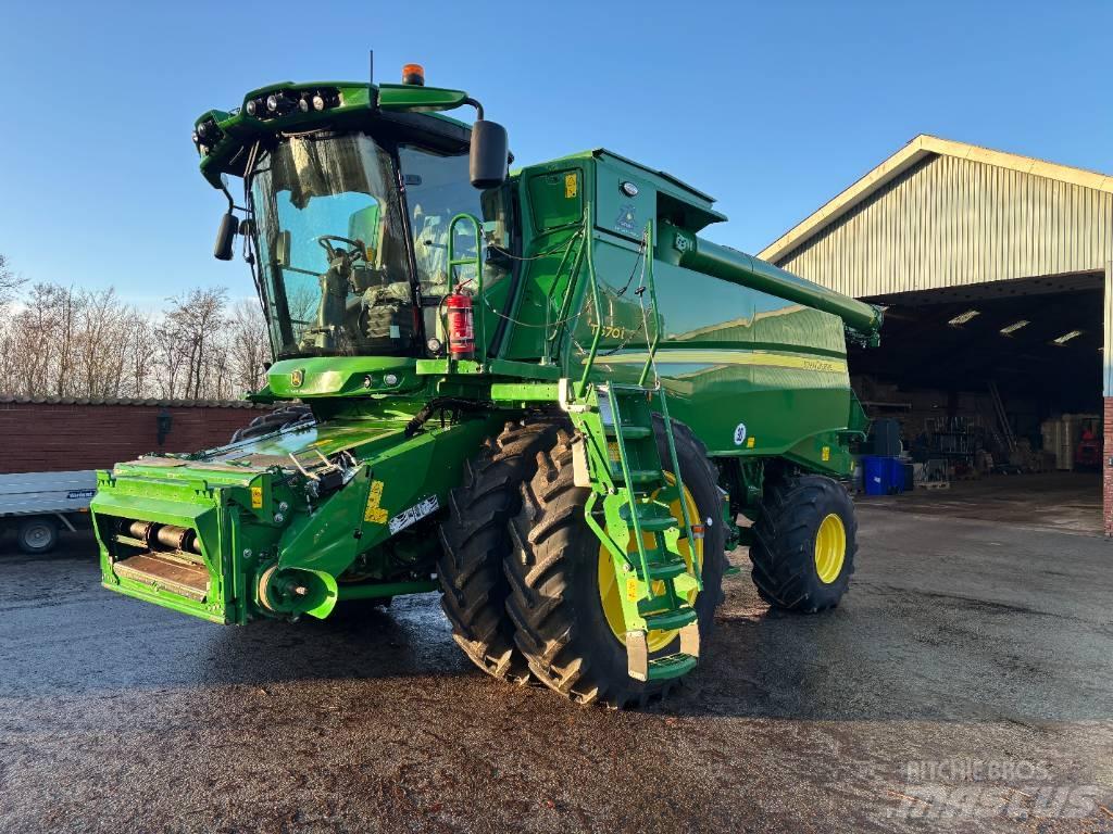 John Deere T670I 4WD Leikkuupuimurit